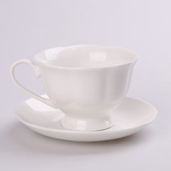 Чашка чайна з порцеляни 200мл з порцеляновим блюдцем кухоль для чаю з кришкою HP614 фото
